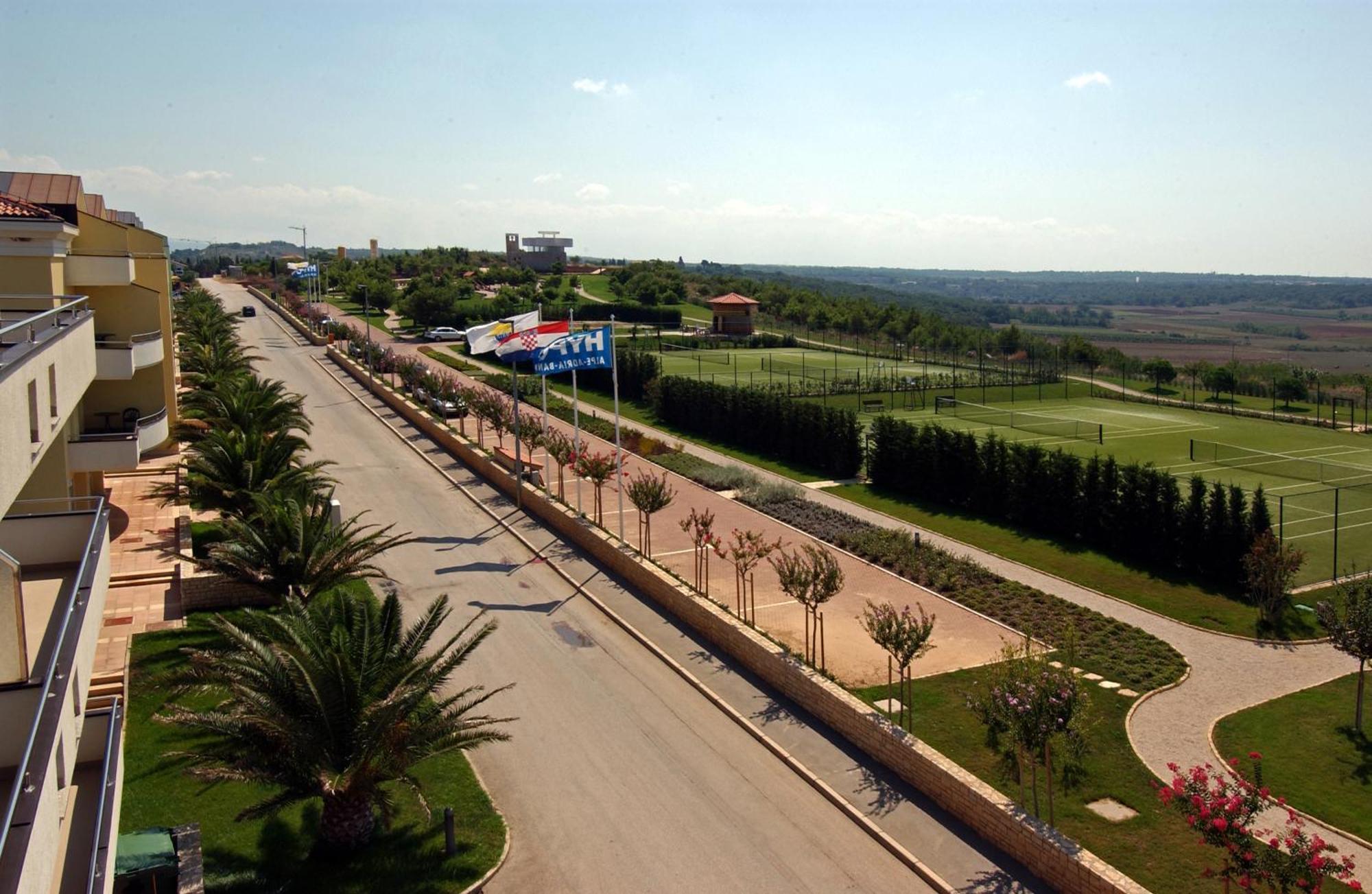 سافودغيا Skiper Apartments & Golf Resort المظهر الخارجي الصورة