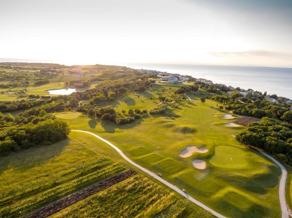 سافودغيا Skiper Apartments & Golf Resort المظهر الخارجي الصورة